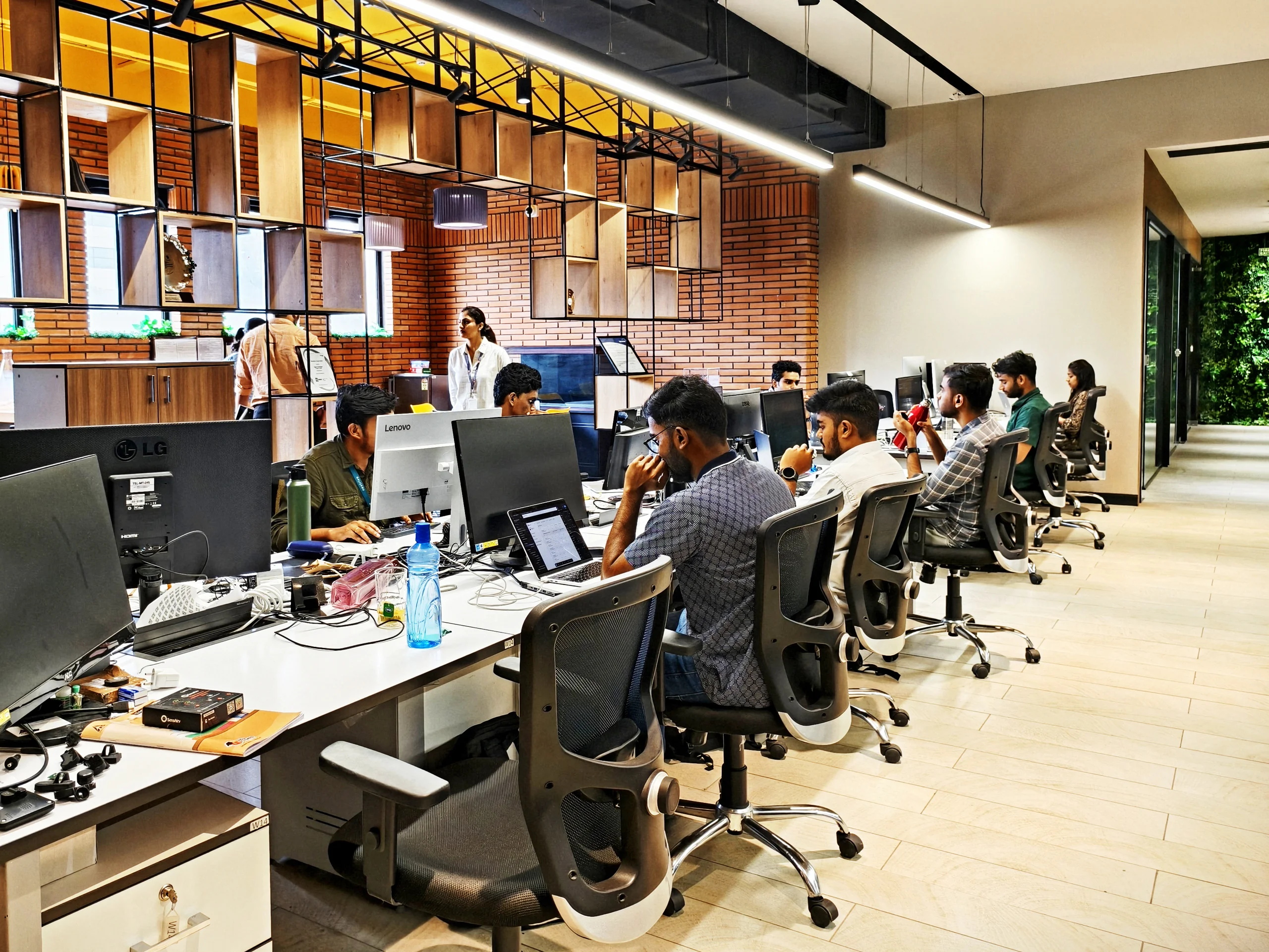 Unlocking Efficiency in 2025: Why Managed Office Spaces Make Business Sense