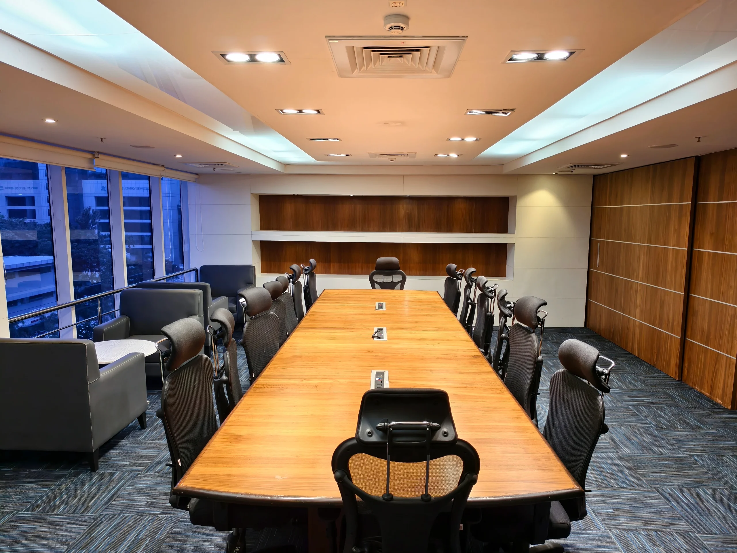 The Future of Managed Office Spaces: Redefining Work in 2025